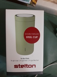 stelton酪梨綠保溫杯