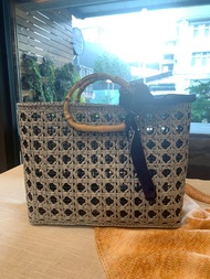 手作編織包。灰。紙線包包。