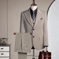 Fake Model Widened Gun Barge Collar Suit Two Button Suit Three-Piece Suit Light Coffee