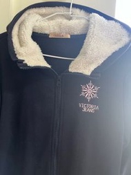 Victoria jeans 深藍雪白毛帽外套