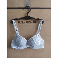 EXPORT MIX BRAND MIX MOTIF BRA SIZE 32B