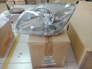 858. 81145-02D70 ยางกันฝุ่นหลอดไฟ COROLLA /Altis ปี 2010-2013 ของแท้ เบิกศูนย์ โตโยต้า Toyota (TTGSH