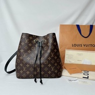 LV NeoNoe MM黑色老花水桶包