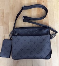 LOUIS VUITTON LV Trio 郵差包 M69443