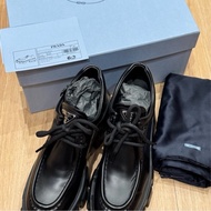 Prada 樂福鞋