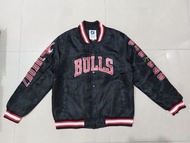 美國製 Starter x NBA BULLS 芝加哥公牛 刺繡 籃球之神 喬丹 3連霸 6冠紀念 棒球外套