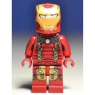 498 LEGO MARVEL Super Heroes Avengers 76105 Iron Man Mark 43