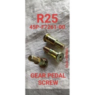R25 GEAR PEDAL SCREW 45P-F7261-00