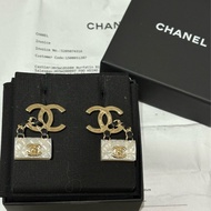 CHANEL 秀款包包耳環