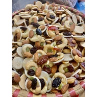 DELICIOUS COIN CAKE MIXED WITH SEEDS - Cookies mixed with seeds