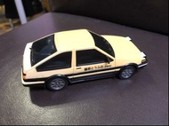頭文字D AE86遙控車                                                                        (🚗行駛時，車頭燈會💡)