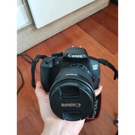 second hand Canon  EOS700D