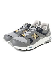 New Balance M1700