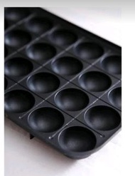 BRUNO 小丸子烤盤 (BOE021 多功能電熱鍋適用)SKU: BOE021-TAKO產品介紹BRUNO 多功能電熱鍋 BOE021 配件 -不沾章魚燒烤盤