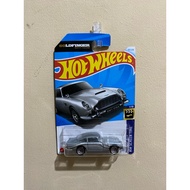Hotwheels Aston Martin 1963 DB5 Silver James Bond 007
