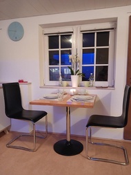 Rumah 27 m² dengan 1 bilik tidur dan 1 bilik mandi peribadi di Buhler (Ideal gelegene Charmante Wohn