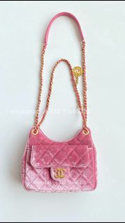 💯海外渠道專供outlet🩷Chanel 23B hobo絲絨天貓精靈🔍歡迎PM更多細節圖CHECK 🚚收貨前貨品確認✔️🩵安心購物承諾 只接受先付後發貨，免運費