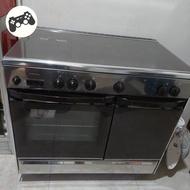 Kompor Standing dengan oven, grill, dan tempat tabung gas - Electrolux