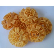 KUIH LOYANG ROSE TERAPUNG RANGUP