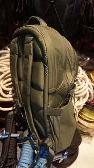 The North Face Surge 31L Original Bacpack Daypack Ransel Tnf Army Hall