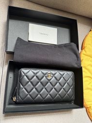 CHANEL 黑色菱格紋長銀包