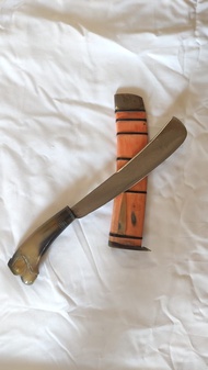 Golok Asli dengan Gagang Tanduk Pilihan Bahan Asli Tahan Lama untuk Camping & Hiking