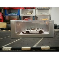 Diecast DCM Ferrari Novitec 488 Pista Silver Seal