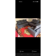 perabut sofa ruang tamu