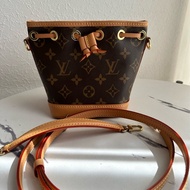 Lv nano 水桶包💞