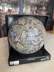 Spalding Kobe Bryant 94系列限量版籃球