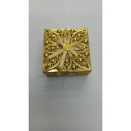 SQ BOX SMALL GOLD