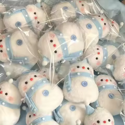 10cm/3.93in Snowman Plush Toys Winter Anime Peripherals Decorative Dolls Kawaii Girl Stuff Collectib