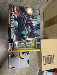 Bandai HI-METAL R VF-1S Strike Valkyrie 模型