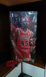 Enterbay Jordan#45 red 連tracksuit