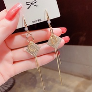 Dongdaemun D Letter Tassel Earrings Earrings 14K Thick Real Gold Color Preservation Earrings 26.1.5