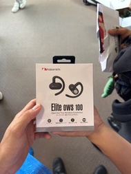 Nakamichi Elite OWS 100 開放式掛耳藍牙耳機。