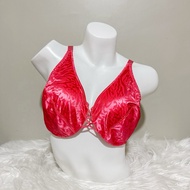 38D — Curvation Bra (fits 40C)