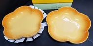 100%全新 LC Le Creuset Orange Blossom OB橙色 Medium Flower Dish Plate 陶瓷 大花盤 大深花 大花 花型碟 花碟 Stoneware 1套2