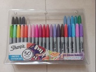 Sharpie fine permanent marker set