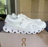 On Running Cloud 5 White