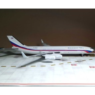 Ilyushin Diecast Aircraft BureauDesign - Il-96-400T - recentration RA-96000 Phoenix scale 1:400