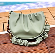 Moudah Aelin Slingbag Cool 20 x 12Wanita