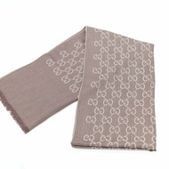 （閒置品♥️吊牌紙袋有）Gucci 古馳 經典 提花 奶棕色 GG 花紋 兩色 桑蠶絲 長款 圍巾