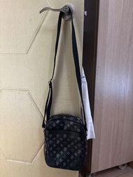 黑色 Marco Polo 圖案斜孭袋