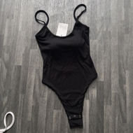 Áo body suit 2 dây mảnh hở lưng có mút áo kiểu nữ liền thân thun co giãn màu đen trắng mùa hè tôn dá