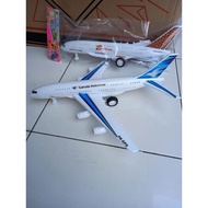 Toy airplane