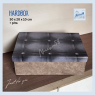 Gift Box 30x20x10 | Hardbox Hampers Ribbon