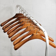 Double.lucky ไม้แขวนเสื้อสูท รุ่นสำหรับบ่าใหญ่ ไม้แท้สีน้ำตาล (1ชิ้น) Y-77 สินค้ามีตำหนิ