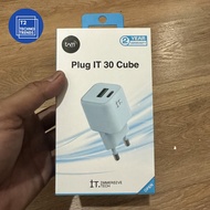 Charger plug it 30 watt cube warna biru