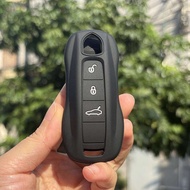 Keychain Holder For Porsche Macan Cayman Spyder 718 Boxster 718 Panamera Spyder Carrera Key Case Fob